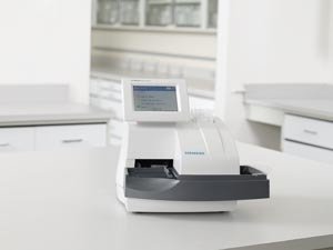 Siemens Clinitek Advantus Analyzer # 1420 - Analyzer, Urine Chemistry Testing (10484765), Each